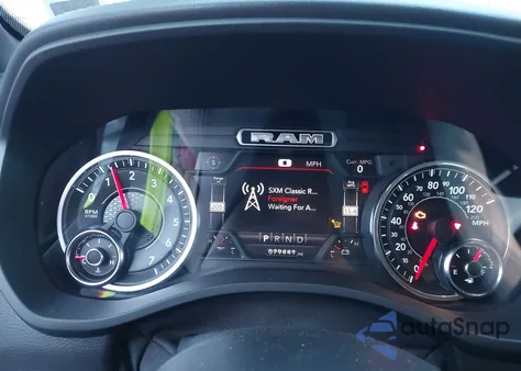 2021 Ram 1500 Laramie 4X4 5'7 Box из США, поврежденный, VIN 1C6SRFJT0MN657522